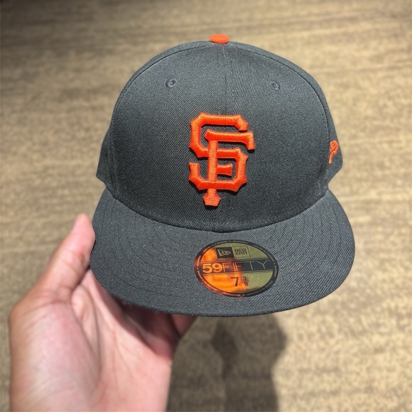 San Francisco Giants New Era 59FIFTY Fitted Hat – Size 7 3/8 - Picture 1 of 4
